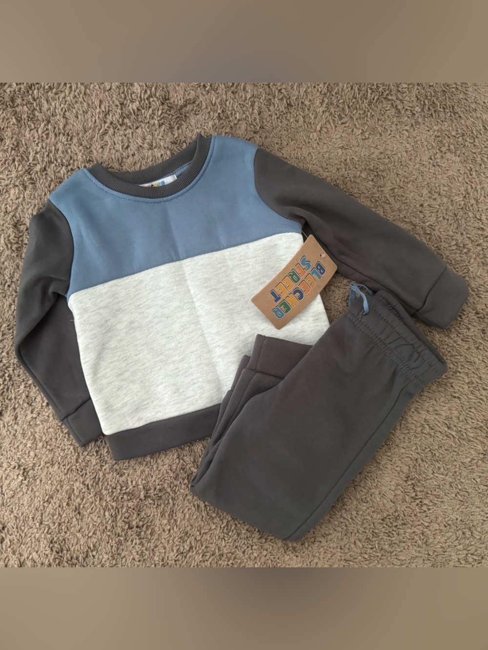 Boys' Blue & Gray Colorblock Sweatshirt and Jogger Set